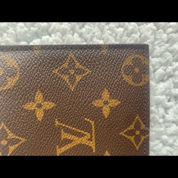 Monogram Louis Vuitton pouch - Picture 3 of 5